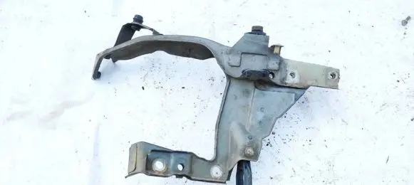 Opel Zafira B Radiator support slam panel