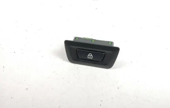 BMW 6 F12 F13 Tailgate/boot open switch button 9275120
