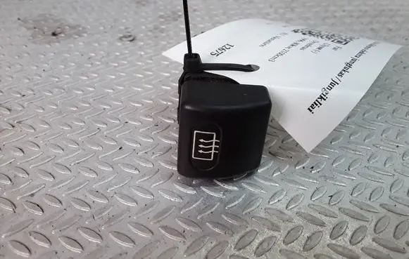 Fiat Ulysse Windscreen/window heater switch