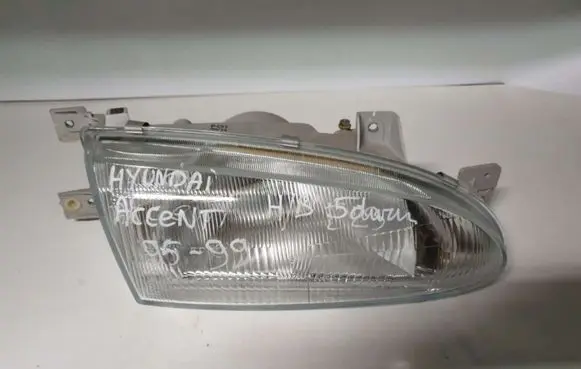 Hyundai Accent Headlight/headlamp 1012792