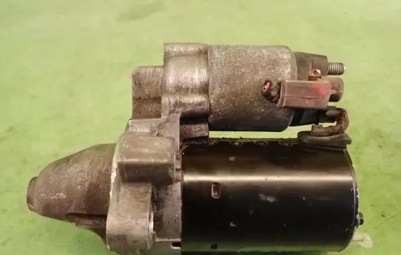 Toyota Aygo AB10 Starter motor