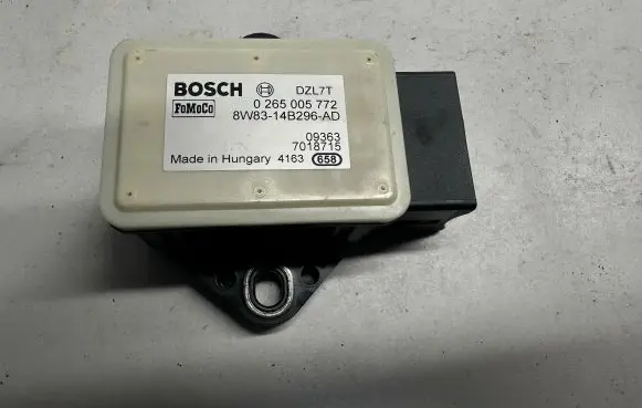 Jaguar XF X250 ESP acceleration yaw rate sensor 8W8314B296AD 0265005772