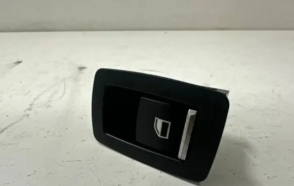 BMW X4 F26 Electric window control switch 9361936 280216 L2G09623
