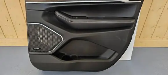 Jeep Grand Cherokee WL Front door card panel trim 22501A M8191240 20211800390