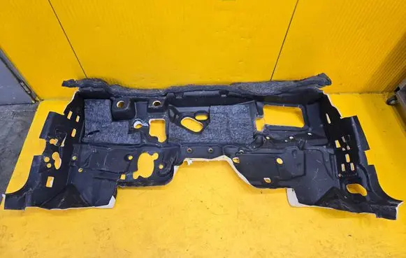 Audi e-tron Under panel sound insulation 