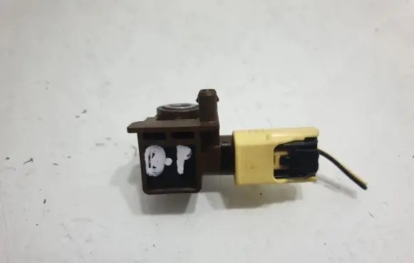 Hyundai Santa Fe Airbag deployment crash/impact sensor 95920S1100