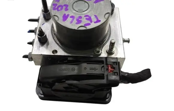 Tesla Model 3 ABS Pump 1344745-00-A