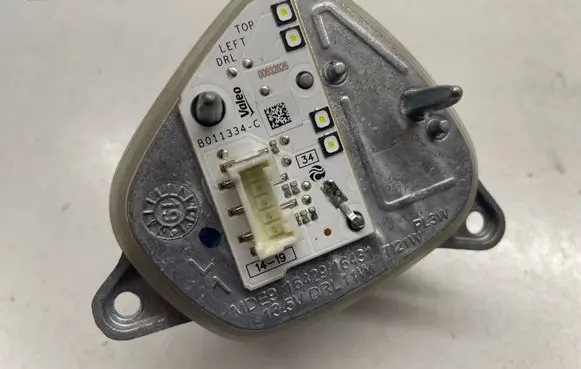 Opel Crossland X LED ballast control module 90112529