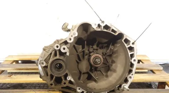 Suzuki SX4 Manual 5 speed gearbox 79J0