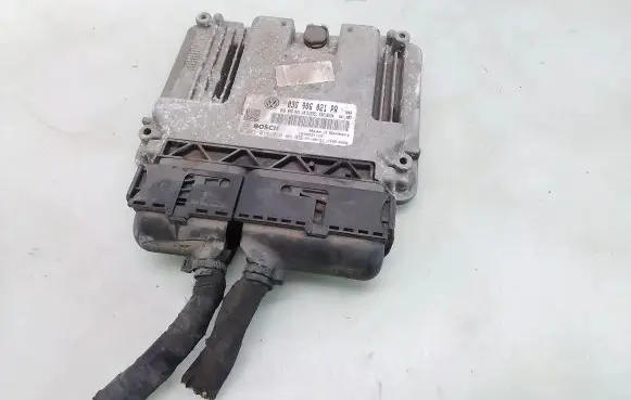 Volkswagen Golf V Engine control unit/module 03G906021PR