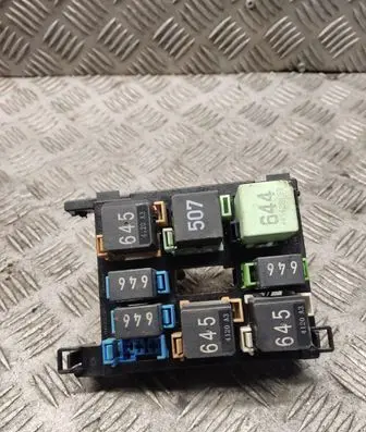 Volkswagen Caddy Fuse module 7n0937503