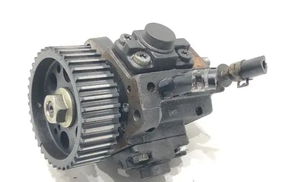 Opel Insignia A Fuel injection high pressure pump A20DTE