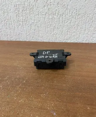 Jaguar XF X260 Door control unit/module GJ3214D618BA 10136988