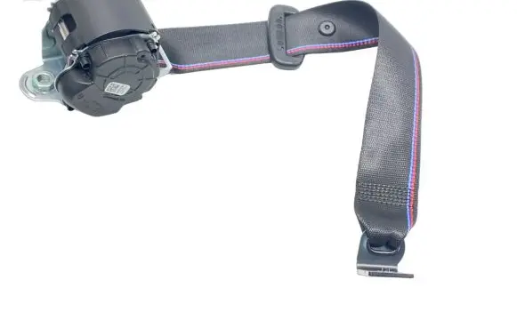 Middle seatbelt (rear)