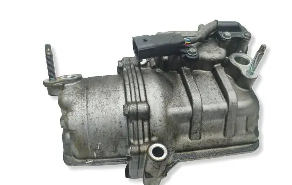Chrysler Pacifica Air conditioning (A/C) compressor (pump) 68237995AE 000000884 AKJ200A112D