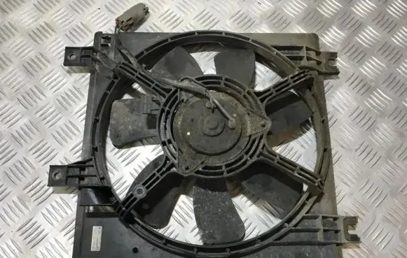 Mazda 626 Radiator cooling fan shroud rf2a15035