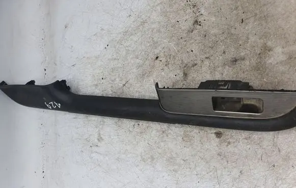 Nissan X-Trail T30 Electric window control switch 829498H300X