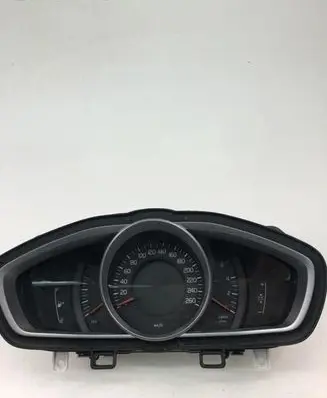 Volvo V40 Speedometer (instrument cluster) 31412873