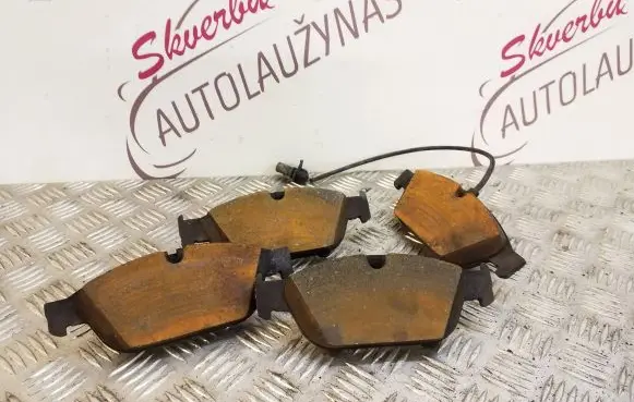 Audi A8 S8 D4 4H Brake pads (front) 90R02A0334 607334 3004GG0413