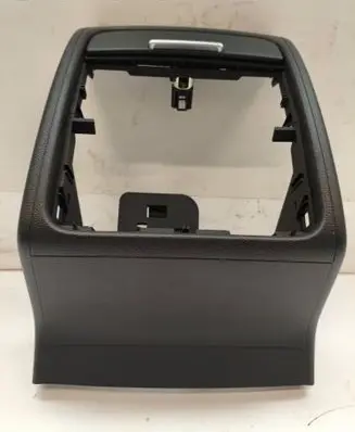 Volkswagen Touareg II Other center console (tunnel) element 7P6864299