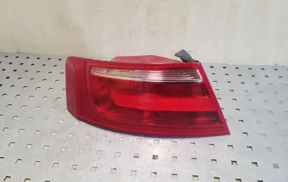 Audi A5 8T 8F Rear/tail lights 8T0945095