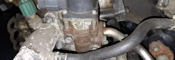 Suzuki Swift I EGR valve