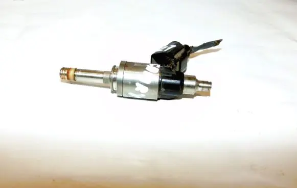 Toyota Camry VIII XV70 Fuel injector 232093117007 2325031170