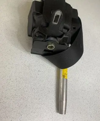 Mercedes-Benz C W202 Front seatbelt 2018680222