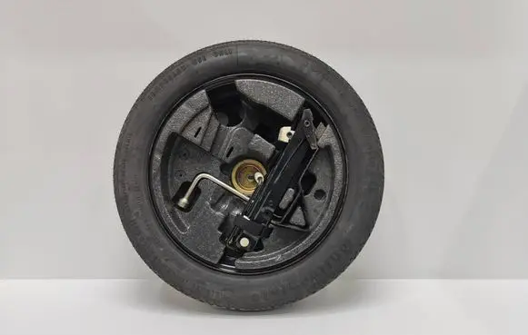 BMW 5 E60 E61 R17 spare wheel 6758778