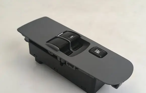 Mitsubishi Colt Electric window control switch MR587959 0796TH6 C8DD342M