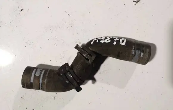 Engine coolant pipe/hose