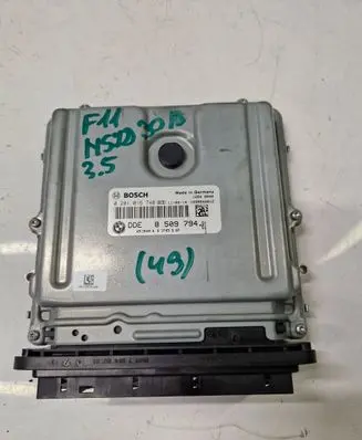 BMW 5 F10 F11 Engine control unit/module 8509794 0281016748