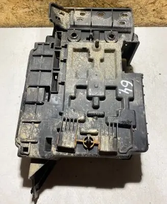 Battery box tray