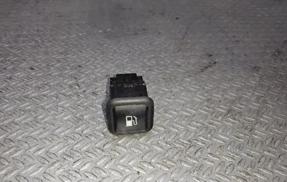 Volkswagen Golf IV Fuel tank opening switch 3B0959833A