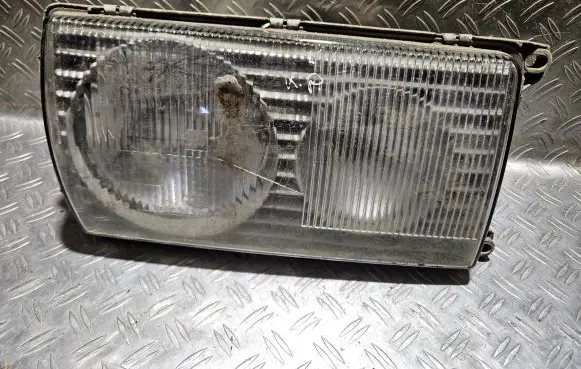 Mercedes-Benz W123 Headlight/headlamp 117779RE
