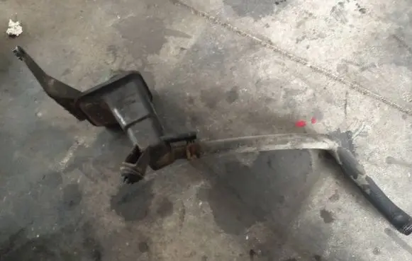 Skoda Superb B5 (3U) Power steering fluid tank/reservoir 3b0422371