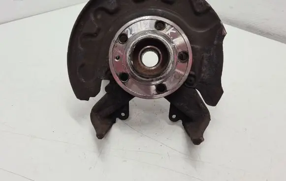 Skoda Fabia Mk3 (NJ) Front wheel hub spindle knuckle