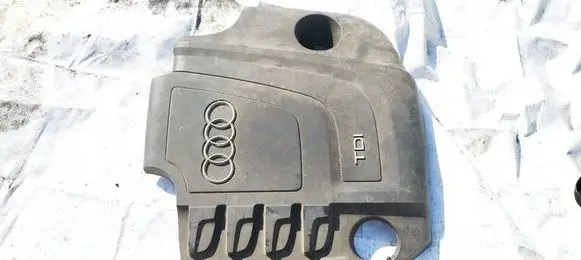 Volkswagen Golf VI Engine cover (trim) 03L103925
