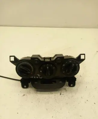 Mazda 2 Climate control unit ND651 8J16 D651