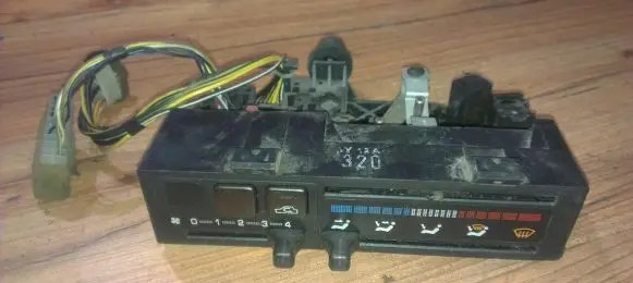 Subaru Legacy Climate control unit