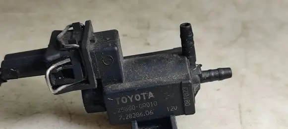 Lexus IS 220D-250-350 Turbo solenoid valve 258600R010 72828606 TY0T