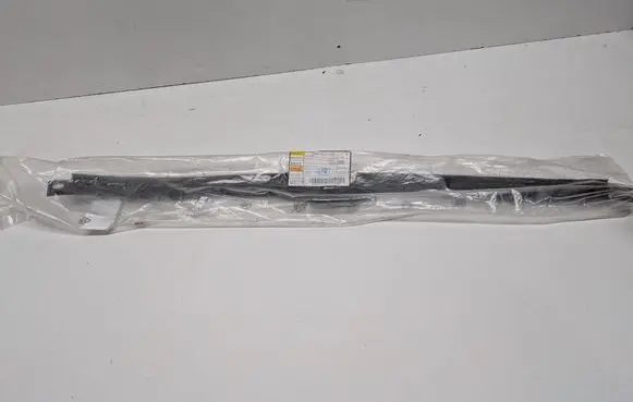 Audi Q8 Engine compartment rubber 4M8823124 2490001051400966