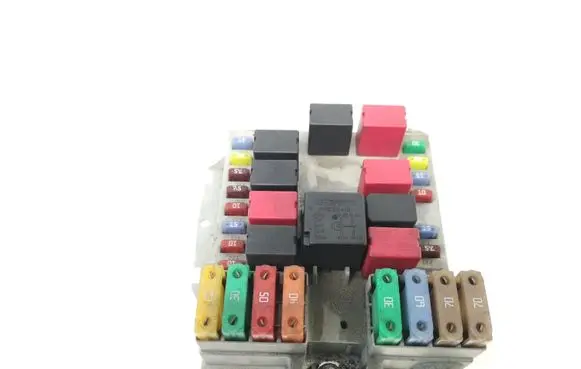 Fiat Idea Fuse module 51739427 46520419 46520411