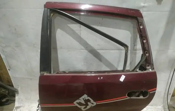 Nissan Almera Tino Rear door RAUDONOS