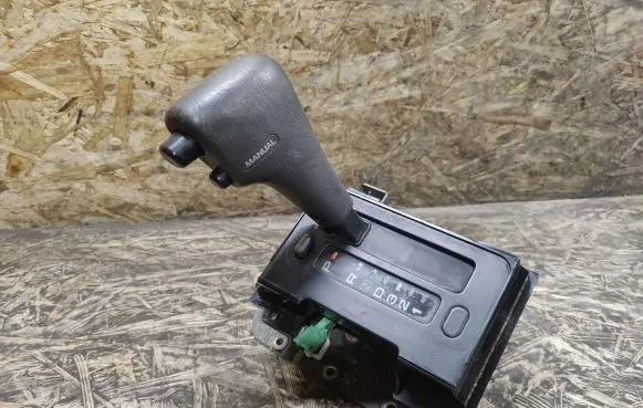 Subaru SVX Gear selector 