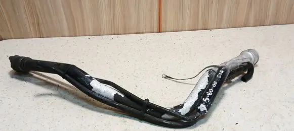 Fuel tank filler neck pipe