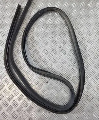 Suzuki Jimny Trunk rubber seal (body) 
