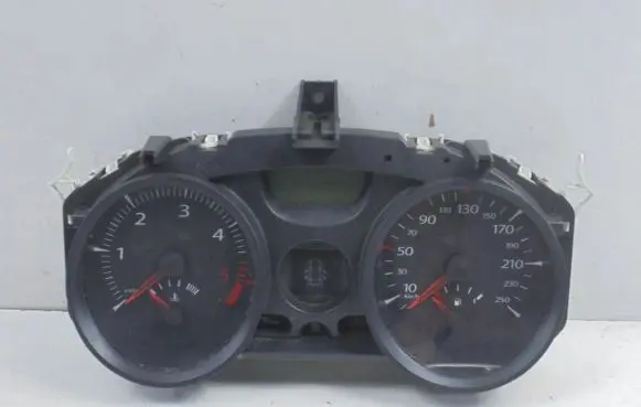 Renault Megane II Speedometer (instrument cluster) 8200408785D