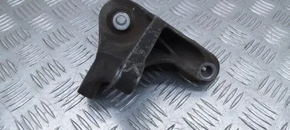 Ford Mondeo MK V Engine mounting bracket DS736P093GA