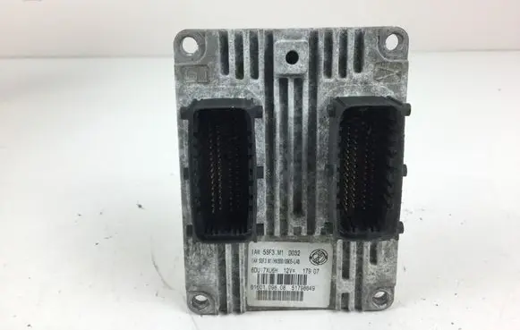Fiat Punto (188) Engine control unit/module ECU 51798649